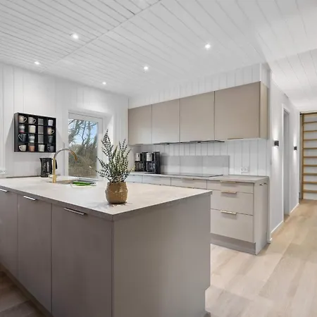 度假居 Seaside Retreat With Pool - By Traum *