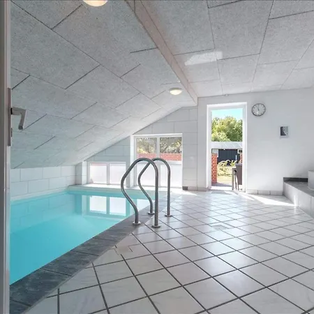 度假居 Seaside Retreat With Pool - By Traum *