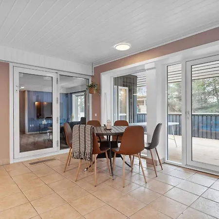 Seaside Retreat With Pool - By Traum 度假居 Fjellerup